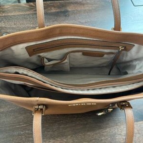 Michael Kors Tote Bag in Brown - Picture 4 of 5